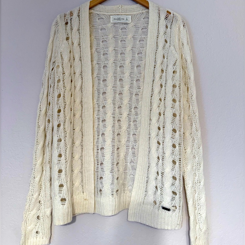 Abercrombie knit cardigan